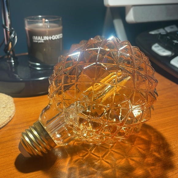 Geo Etched Glass Lightbulb w/ Standard Universal Base - Picture 6 of 10